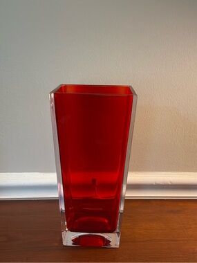 Teleflora Bohemian Red 24% Lead Crystal Vase